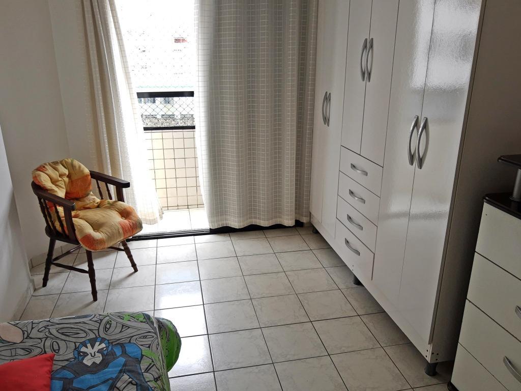 Apartamento à venda com 3 quartos, 95m² - Foto 18