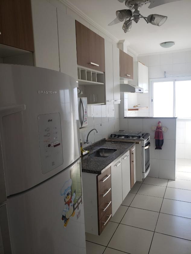 Apartamento à venda com 2 quartos, 65m² - Foto 4