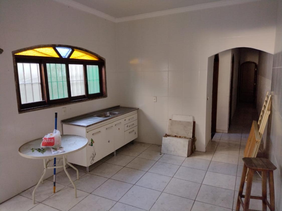 Casa para alugar com 3 quartos, 146m² - Foto 1