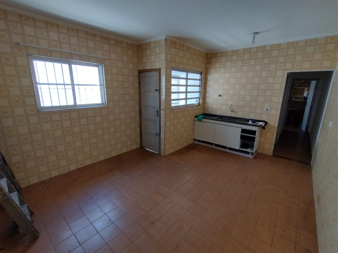 Casa para alugar com 2 quartos, 117m² - Foto 10