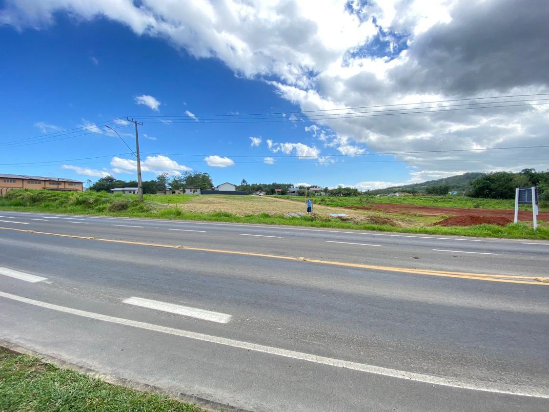 Terreno à venda, 1825m² - Foto 1