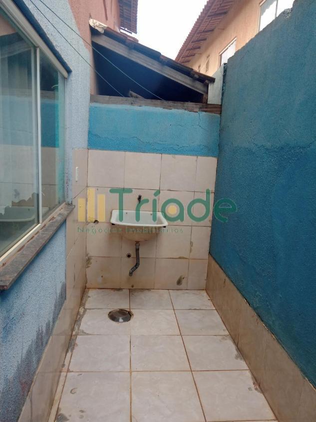 Casa para alugar com 2 quartos, 70m² - Foto 14