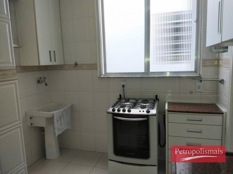 Apartamento à venda com 2 quartos, 60m² - Foto 3