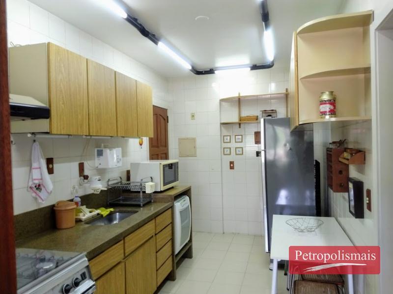 Apartamento à venda com 3 quartos, 118m² - Foto 9