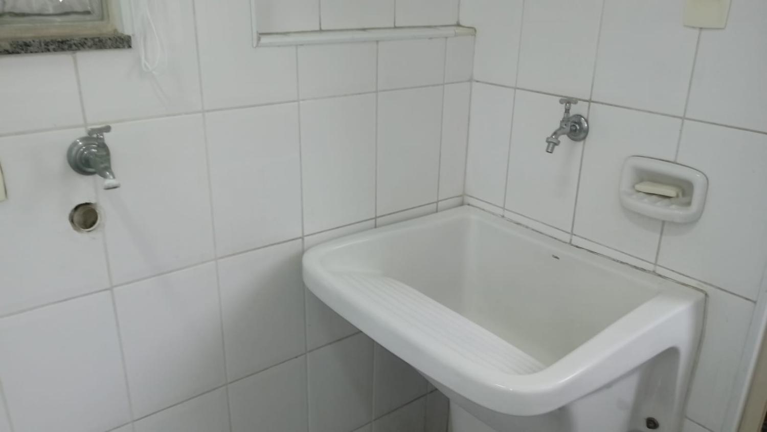 Apartamento para alugar com 2 quartos, 100m² - Foto 27