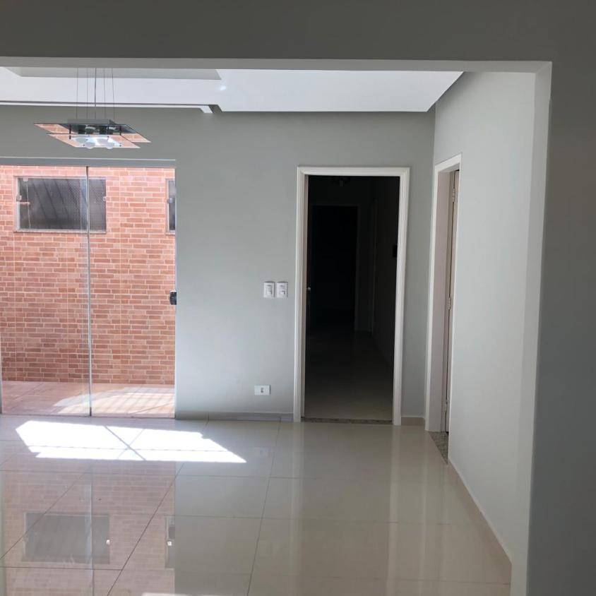 Casa à venda com 3 quartos, 180m² - Foto 6