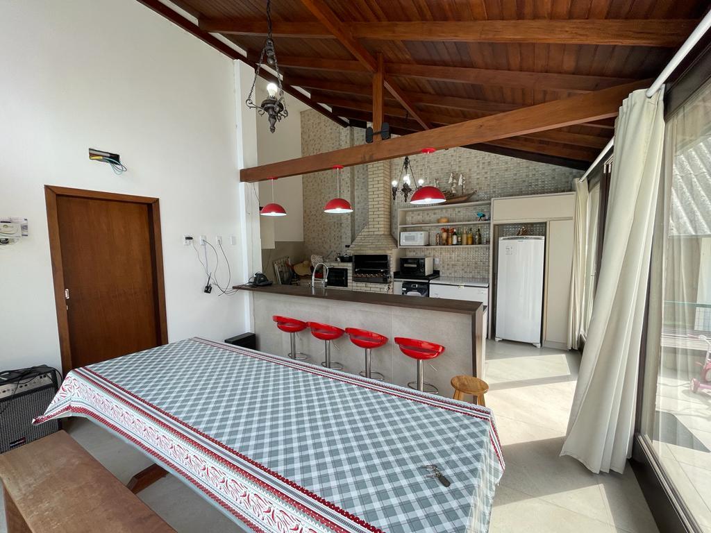 Casa à venda com 4 quartos, 229m² - Foto 14