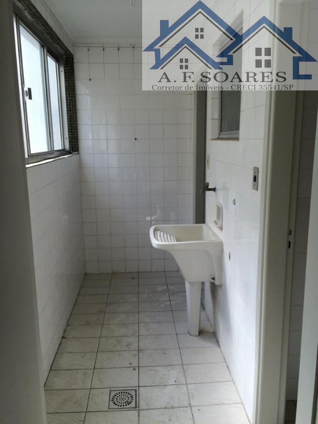 Apartamento para alugar com 3 quartos, 125m² - Foto 11