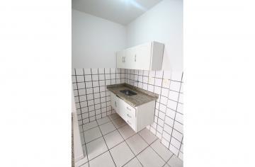 Apartamento à venda com 1 quarto, 40m² - Foto 2