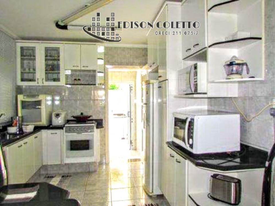 Casa à venda com 3 quartos, 320m² - Foto 27