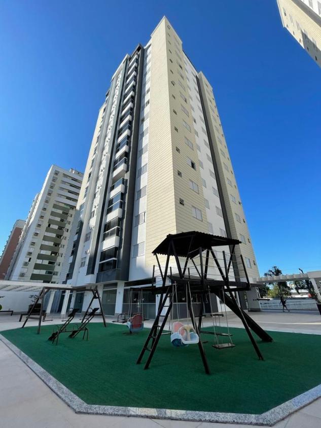 Apartamento à venda com 3 quartos, 93m² - Foto 2