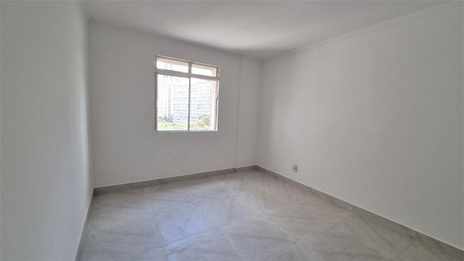 Apartamento para alugar com 3 quartos, 108m² - Foto 8