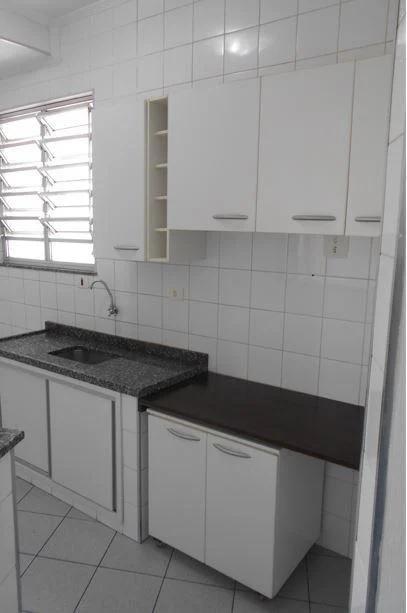 Apartamento para alugar com 1 quarto, 57m² - Foto 1