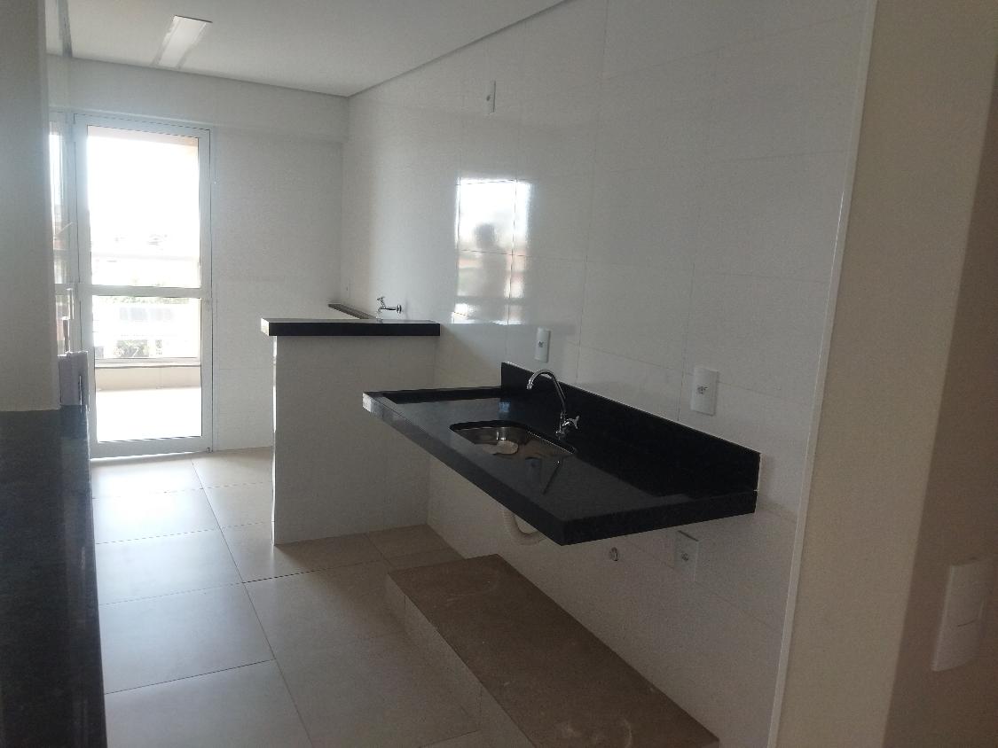 Apartamento à venda com 2 quartos, 74m² - Foto 3