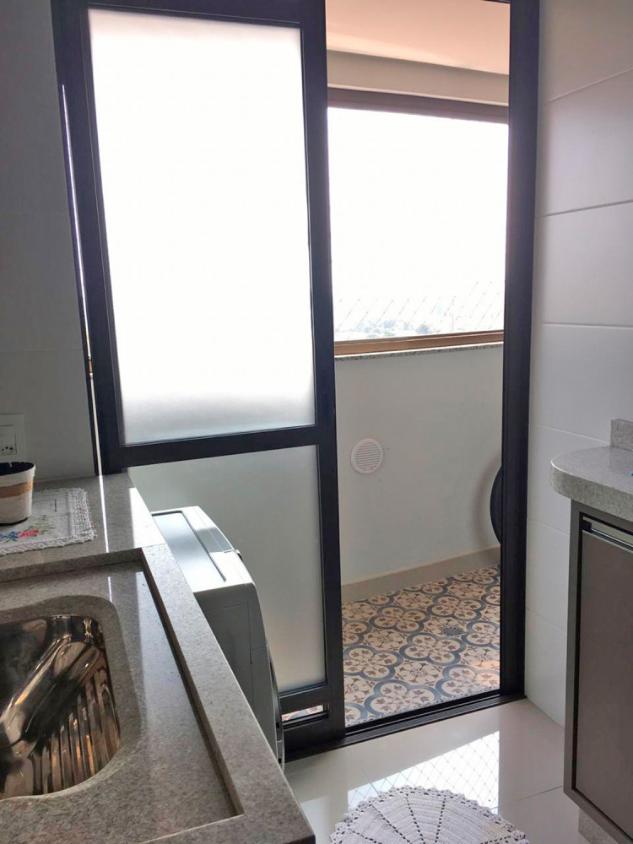 Apartamento à venda com 3 quartos, 94m² - Foto 4