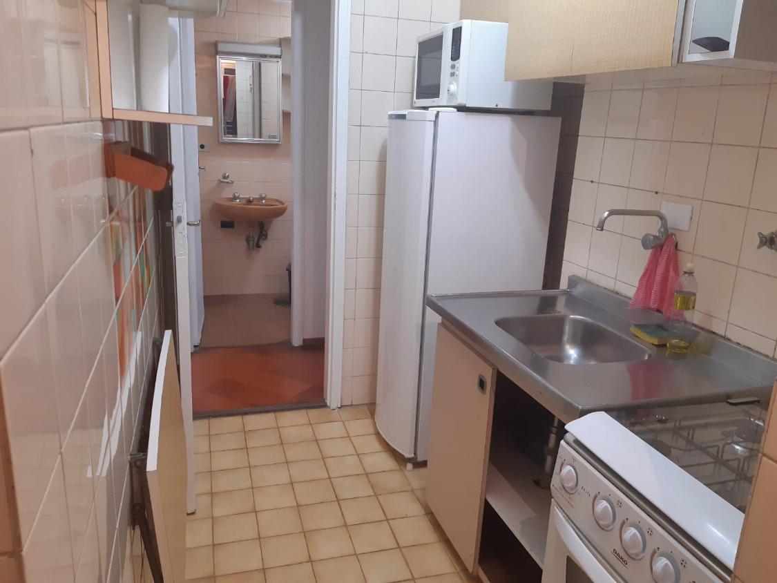 Apartamento para alugar com 1 quarto, 45m² - Foto 11