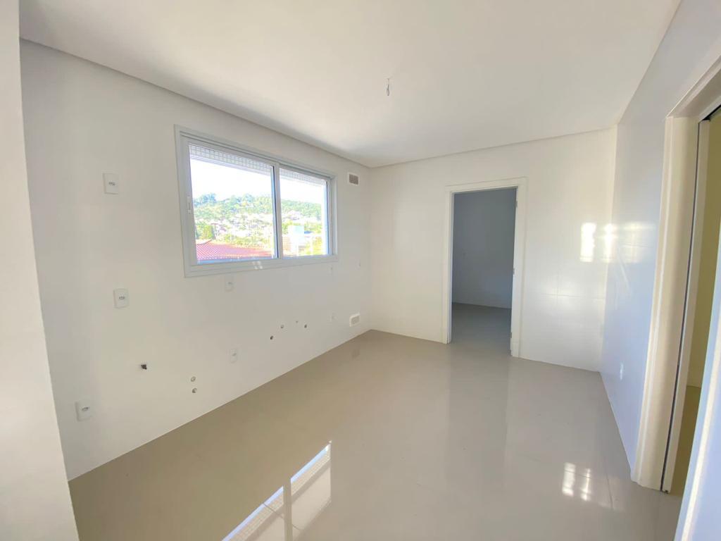 Apartamento à venda com 4 quartos, 251m² - Foto 24