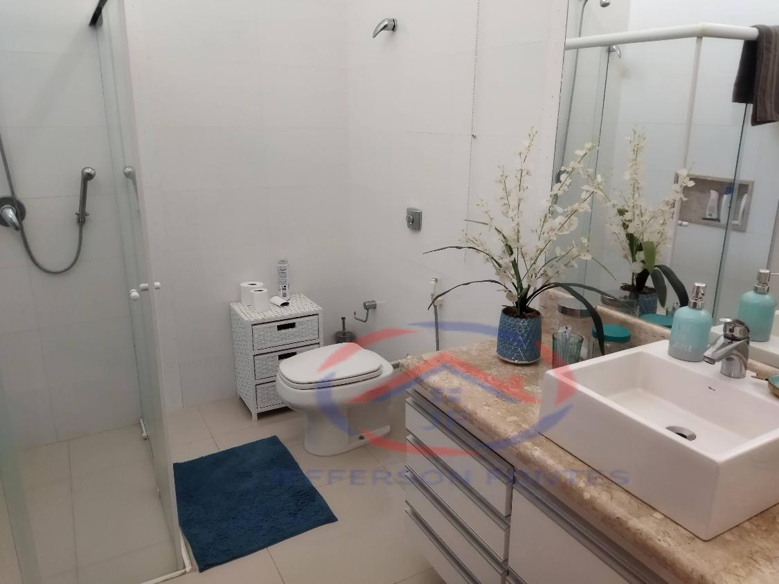 Casa à venda com 3 quartos, 330m² - Foto 15