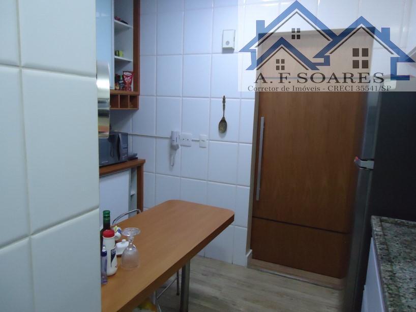 Apartamento à venda com 2 quartos, 68m² - Foto 11