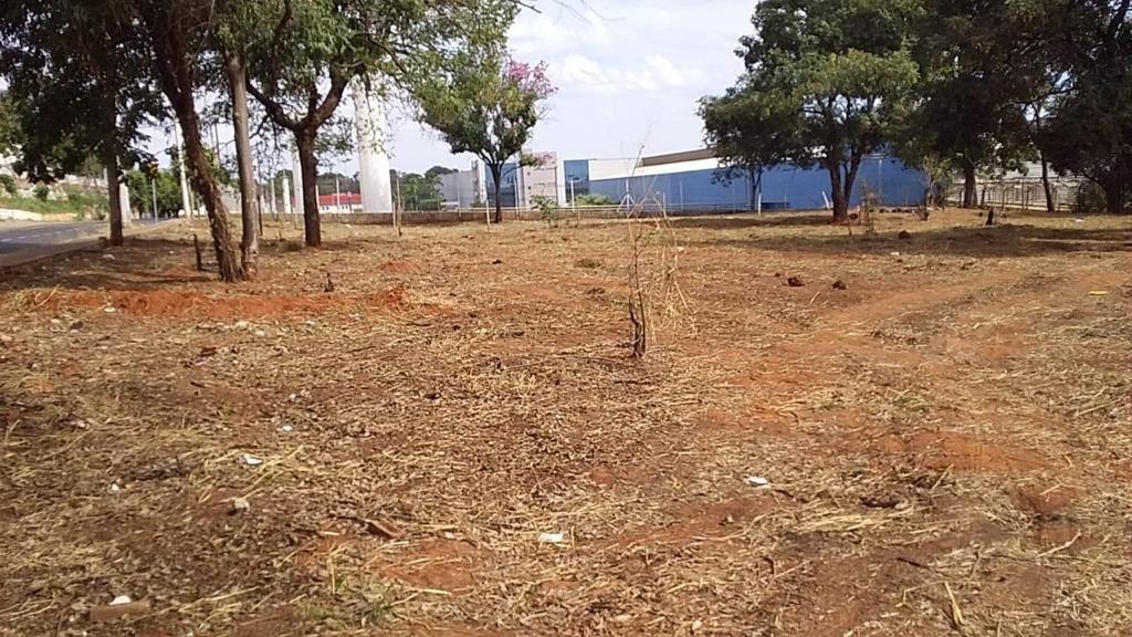 Loteamento e Condomínio, 2725 m² - Foto 2