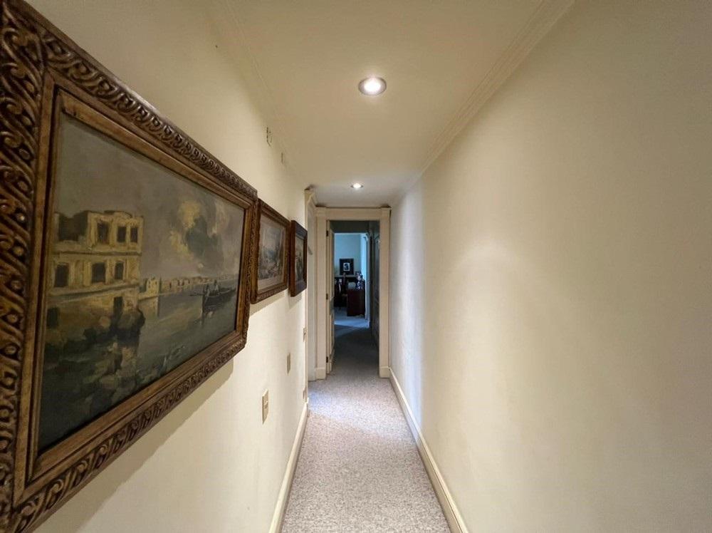 Apartamento à venda com 3 quartos, 220m² - Foto 8