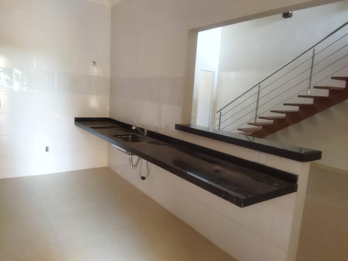 Casa à venda com 4 quartos, 150m² - Foto 10