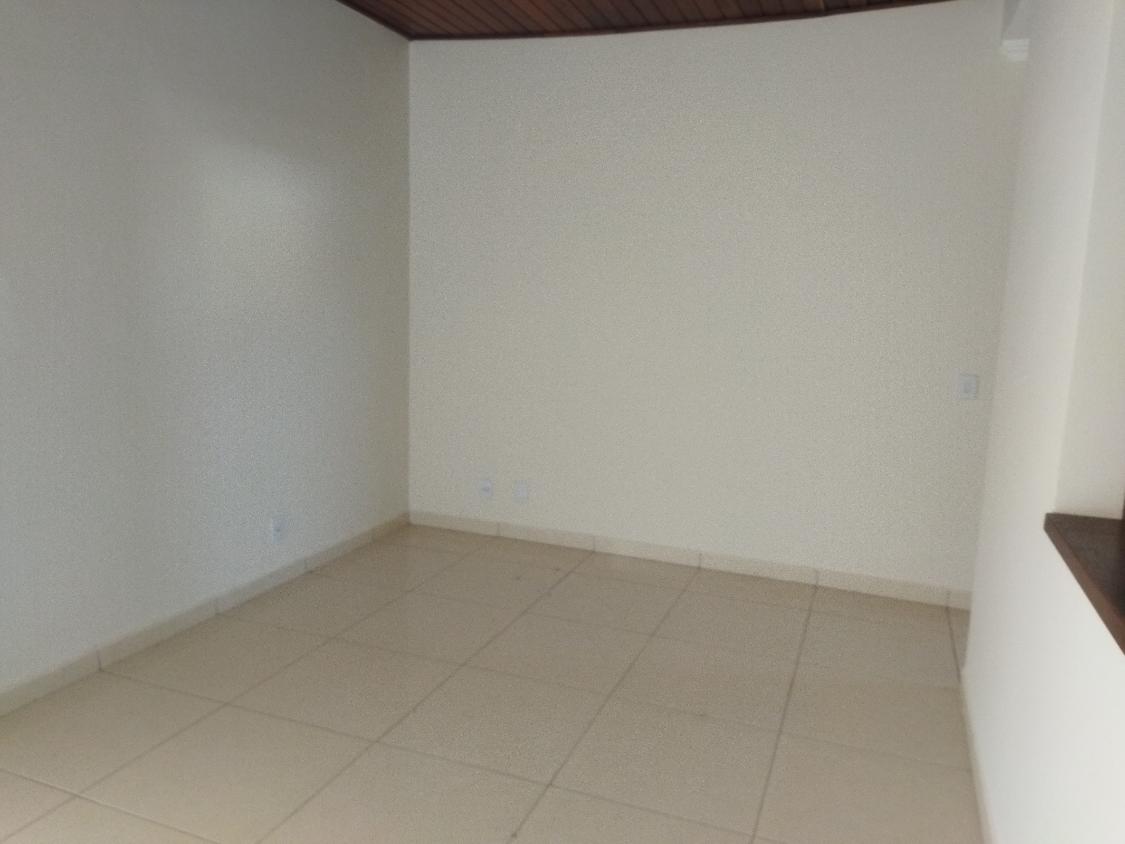 Casa à venda com 4 quartos, 150m² - Foto 16