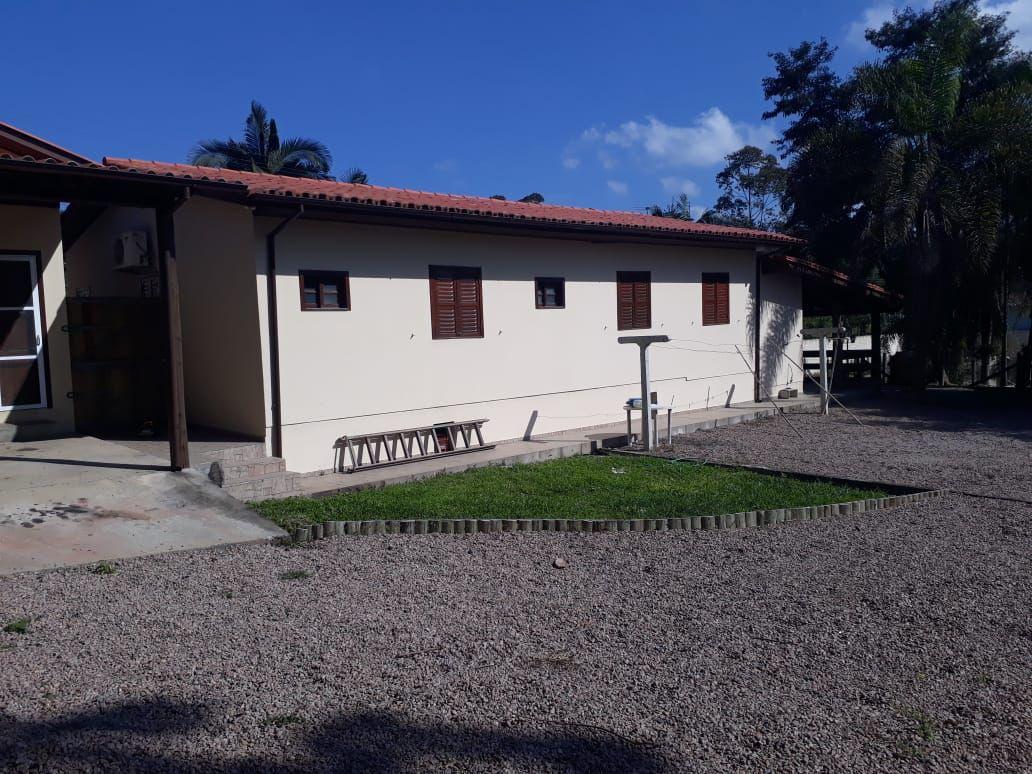 Fazenda à venda com 4 quartos, 2596m² - Foto 8