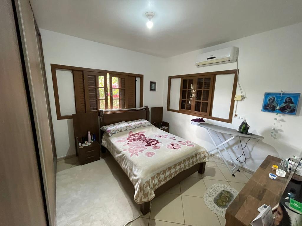 Casa à venda com 3 quartos, 180m² - Foto 17