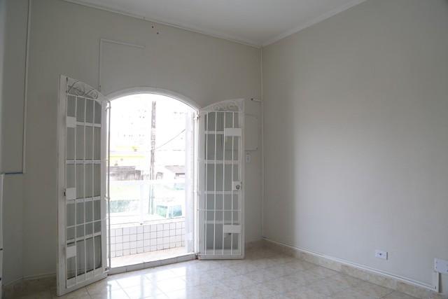 Casa para alugar com 4 quartos, 300m² - Foto 17