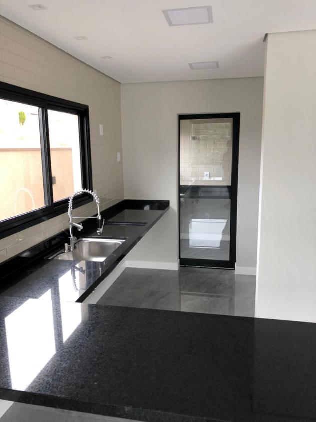 Casa de Condomínio à venda com 3 quartos, 230m² - Foto 20