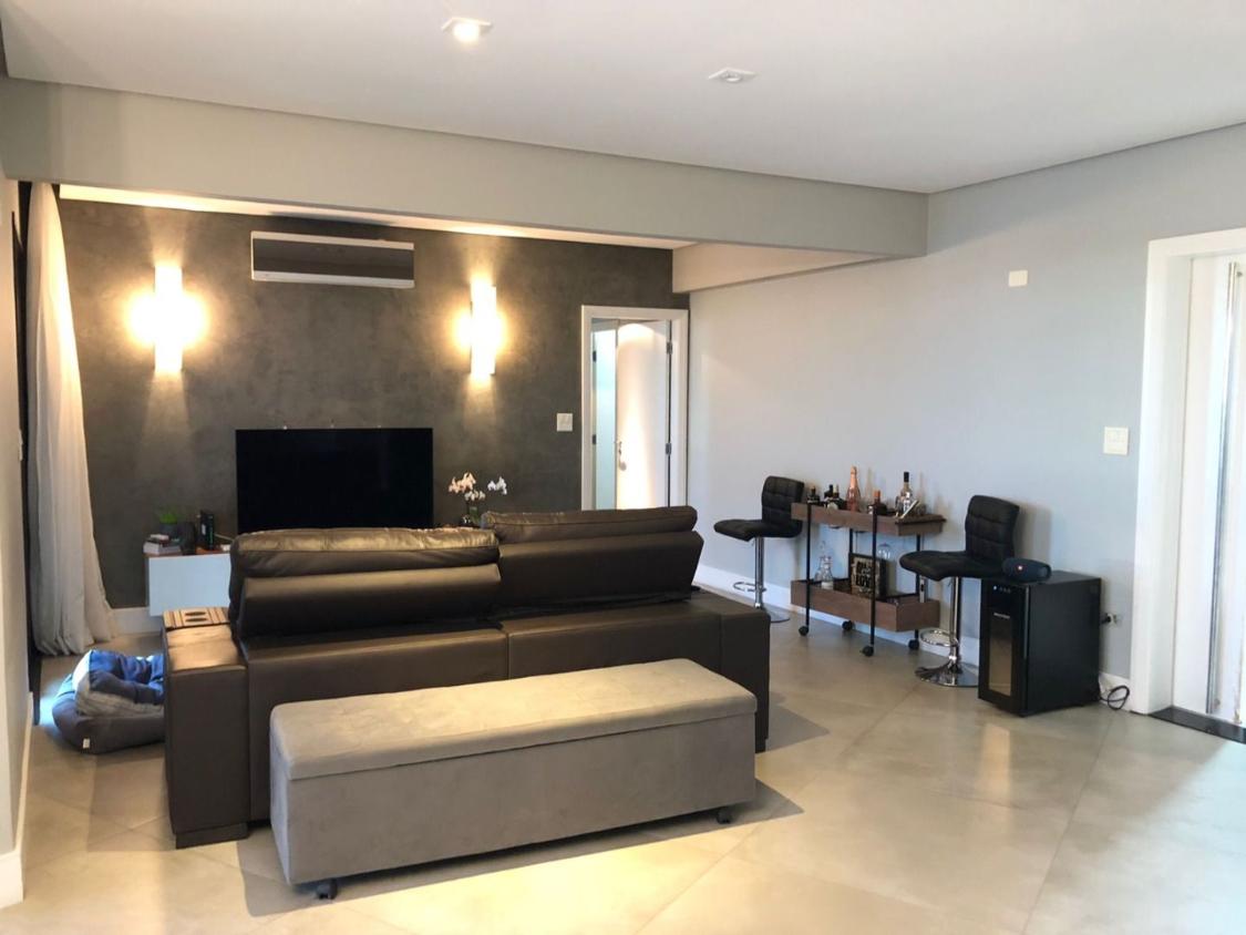 Apartamento à venda com 3 quartos, 148m² - Foto 8