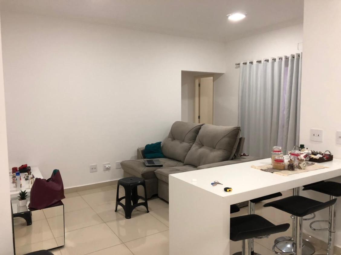 Apartamento à venda com 2 quartos, 67m² - Foto 3