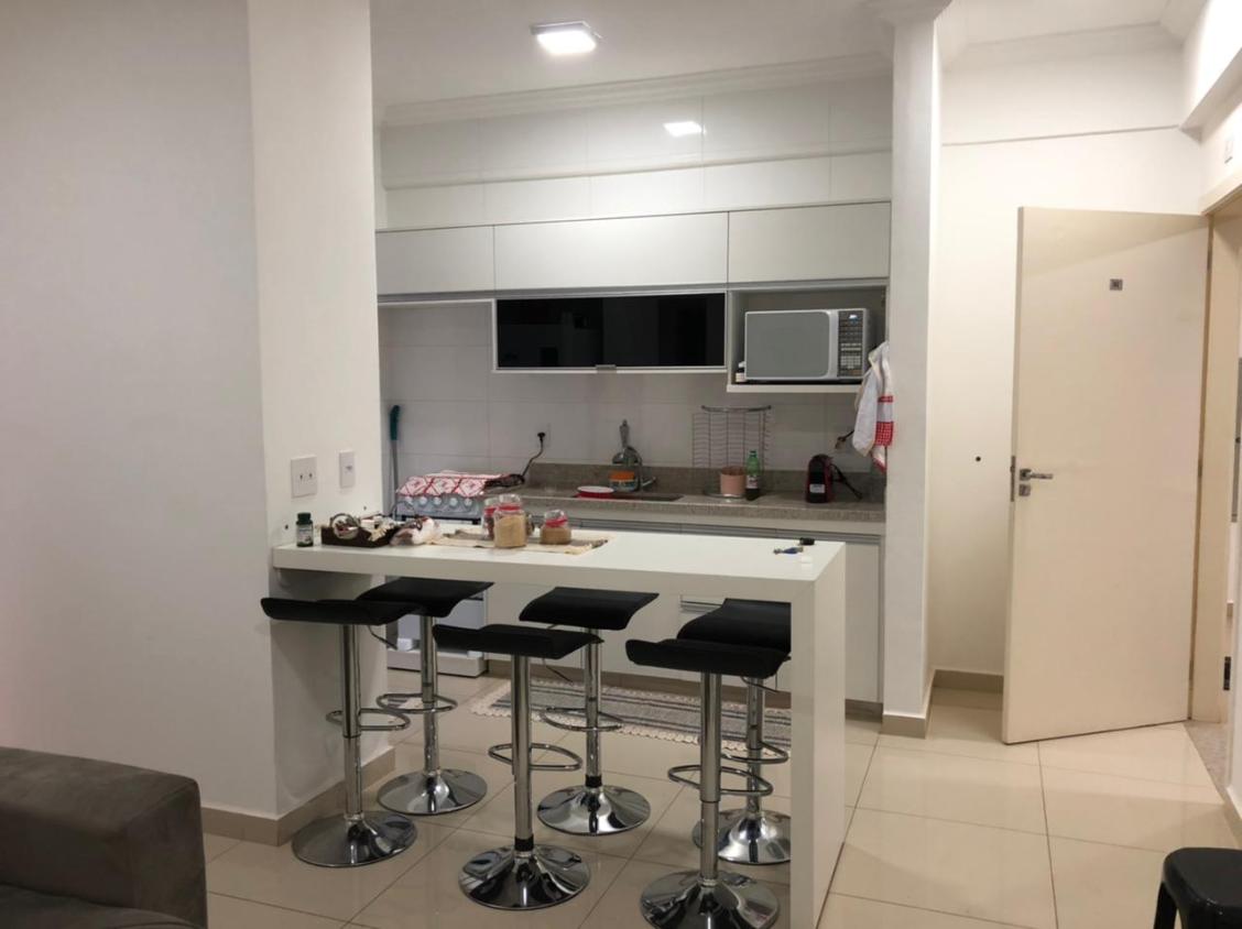 Apartamento à venda com 2 quartos, 67m² - Foto 4