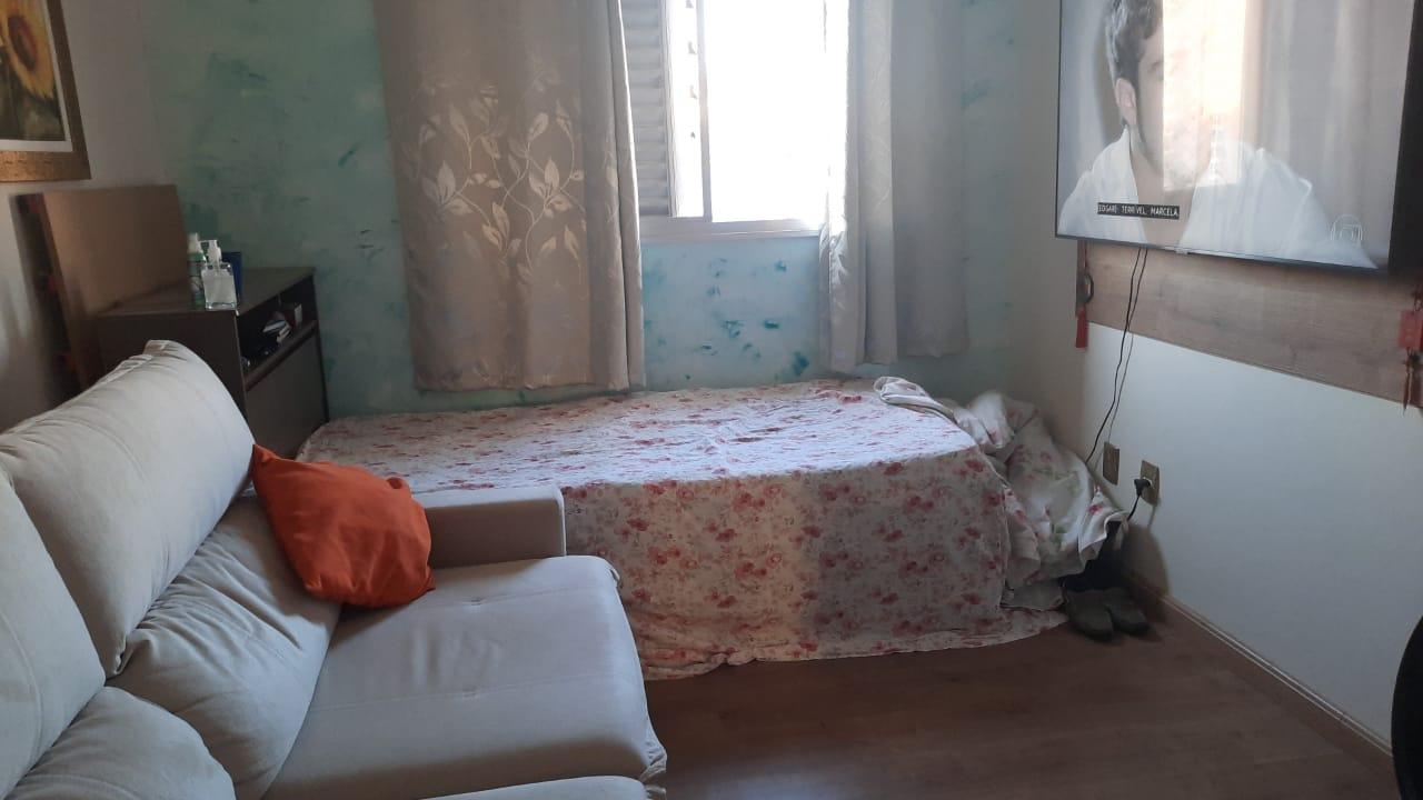 Apartamento à venda com 2 quartos, 90m² - Foto 1