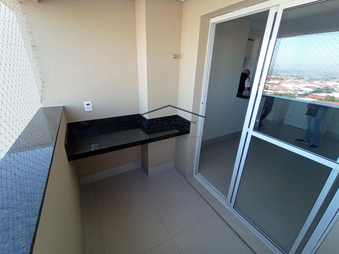 Apartamento à venda com 2 quartos, 56m² - Foto 2