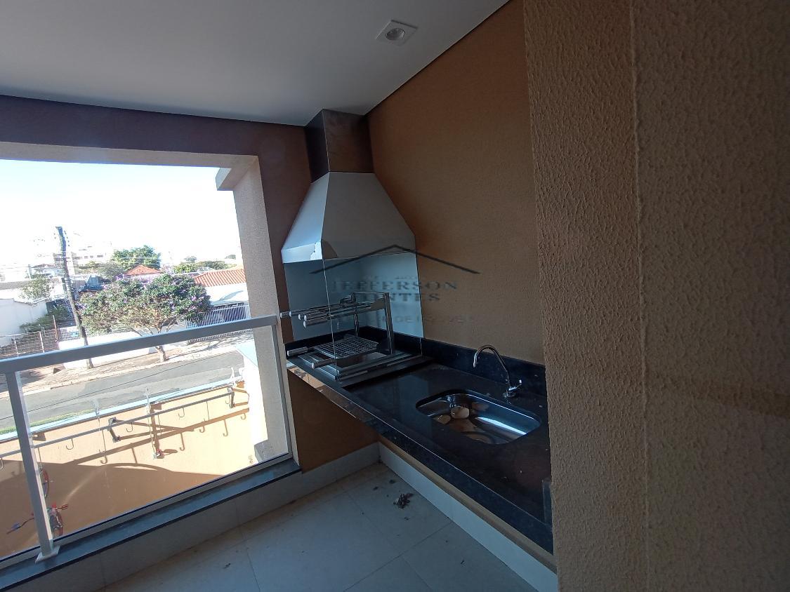 Apartamento à venda com 2 quartos, 74m² - Foto 2