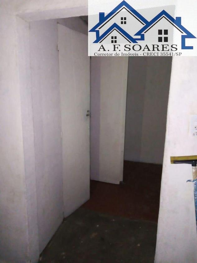 Sobrado à venda com 3 quartos, 240m² - Foto 4