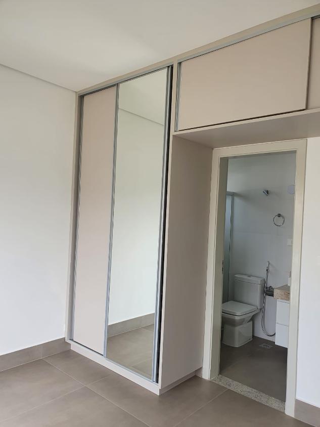 Casa de Condomínio à venda com 3 quartos, 240m² - Foto 3