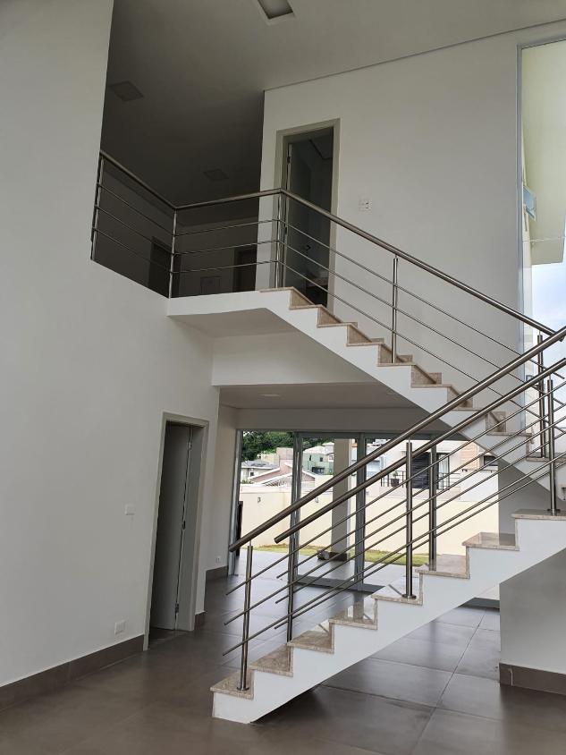 Casa de Condomínio à venda com 3 quartos, 240m² - Foto 4