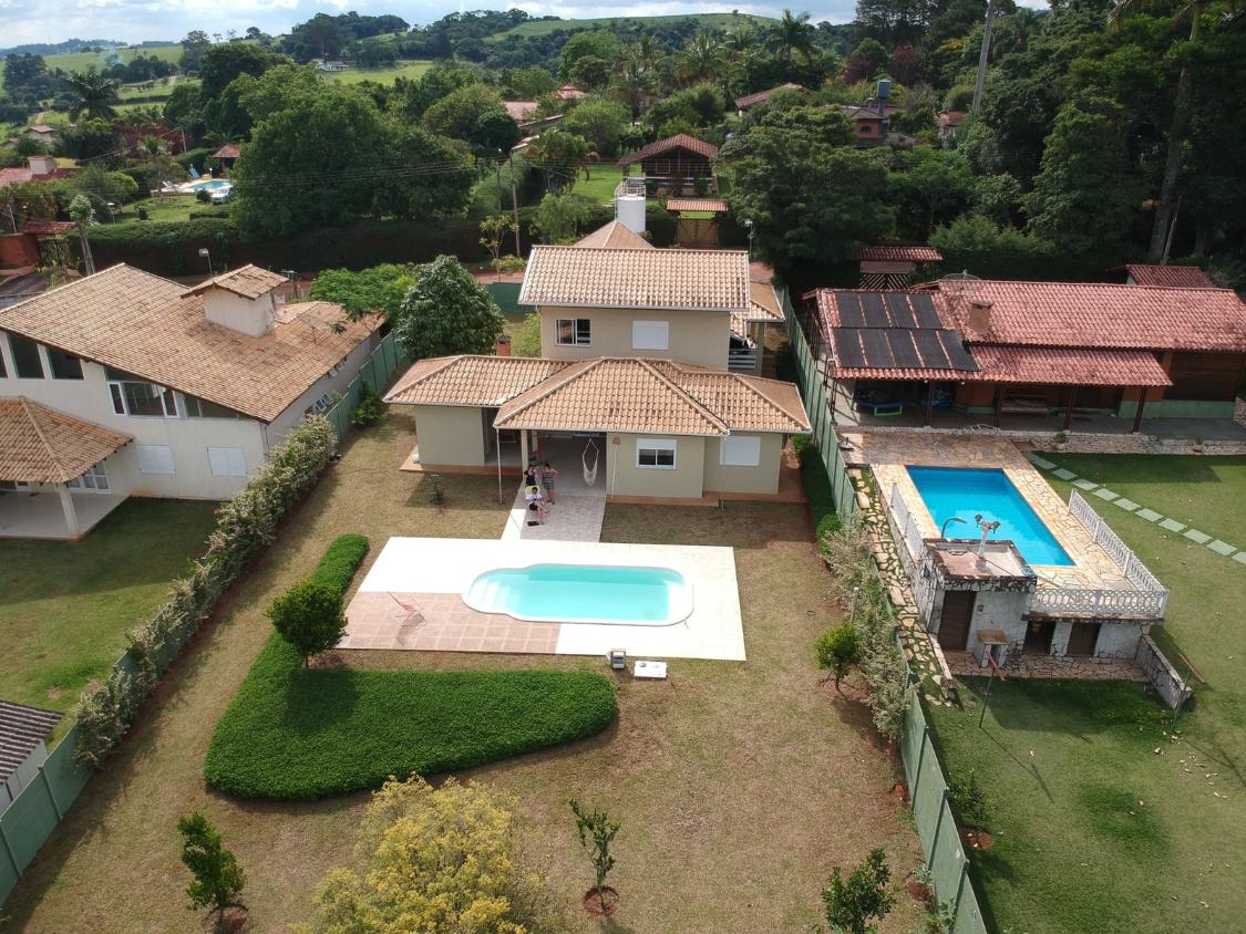 Fazenda à venda com 3 quartos, 1000m² - Foto 1