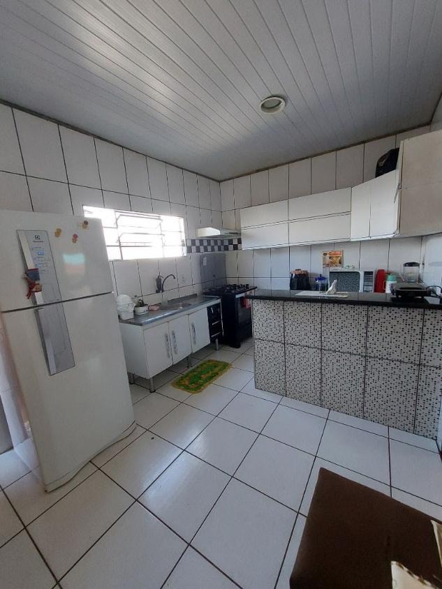 Casa à venda com 2 quartos, 70m² - Foto 5