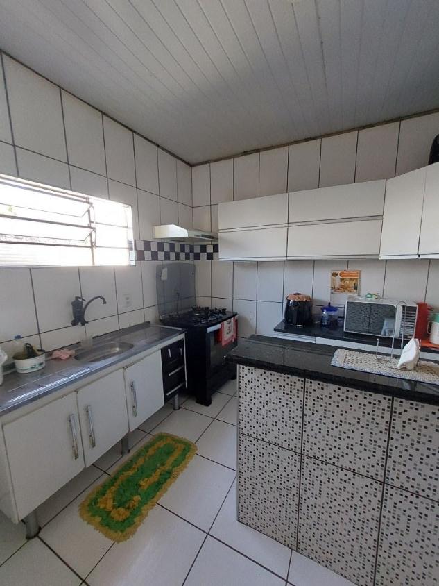 Casa à venda com 2 quartos, 70m² - Foto 6