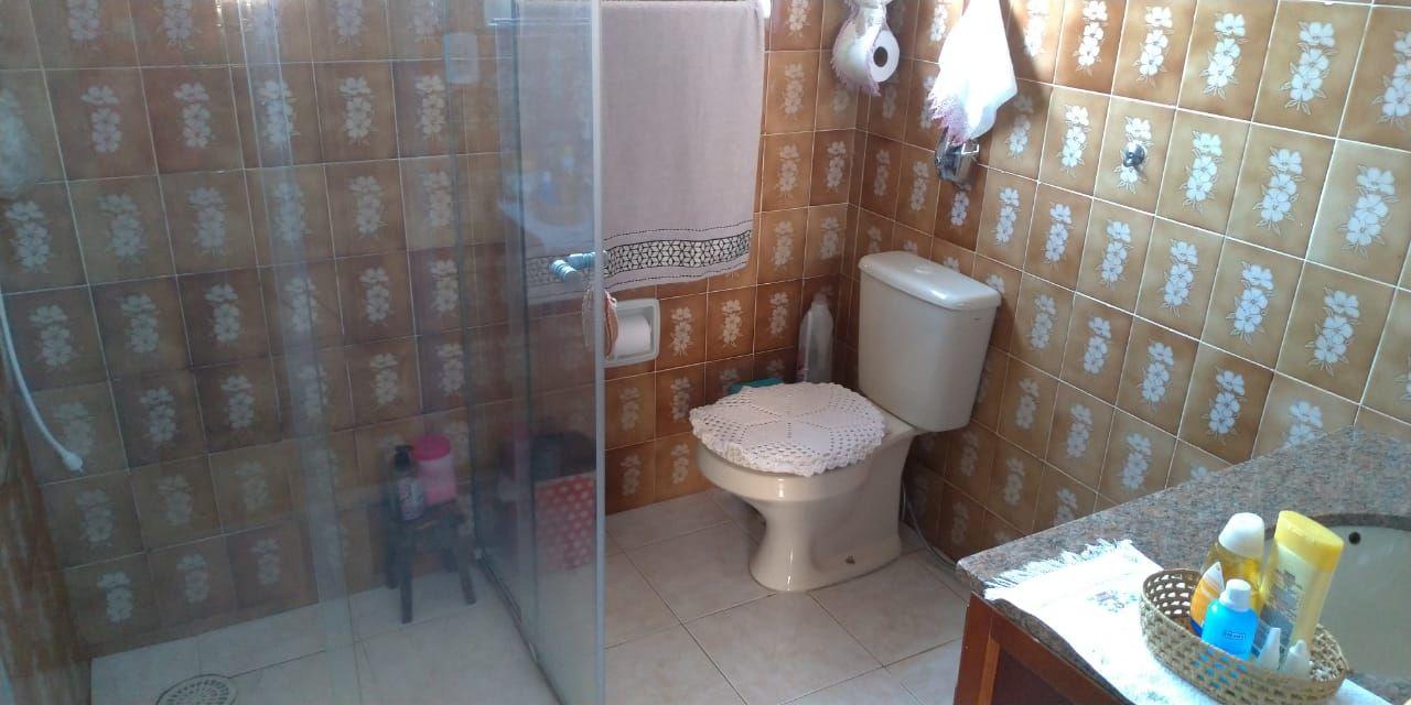 Casa à venda com 2 quartos, 180m² - Foto 8