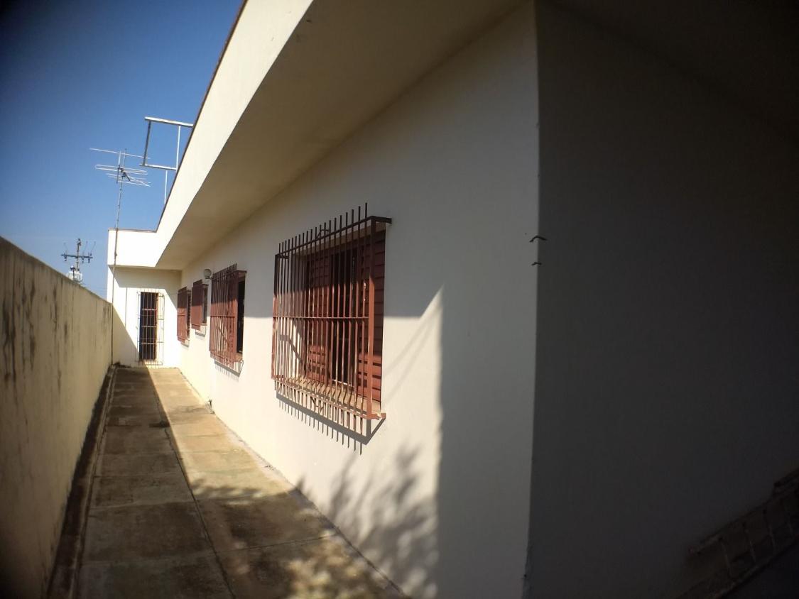 Casa à venda com 3 quartos, 269m² - Foto 3