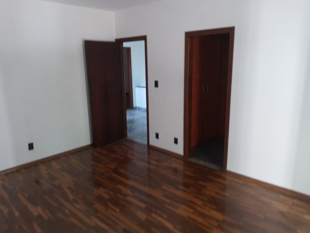 Sobrado à venda com 3 quartos, 180m² - Foto 17