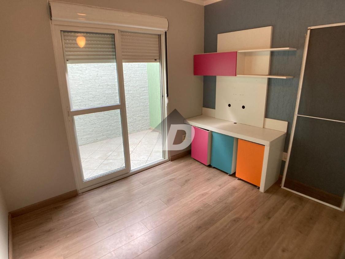 Casa à venda com 5 quartos, 217m² - Foto 15