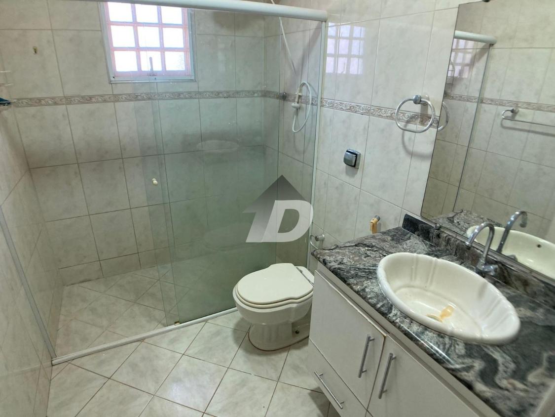 Casa à venda com 5 quartos, 217m² - Foto 19