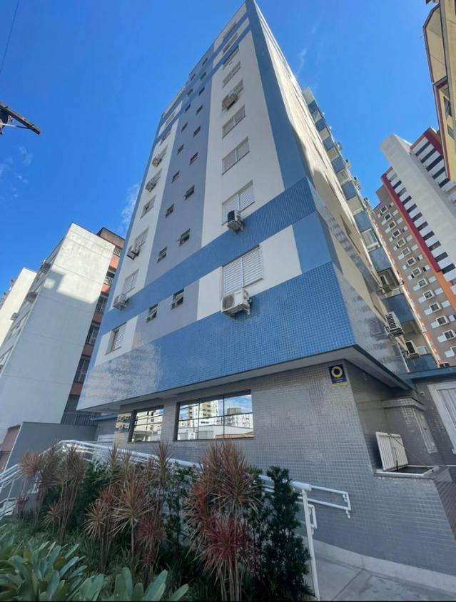 Apartamento à venda com 3 quartos, 64m² - Foto 1