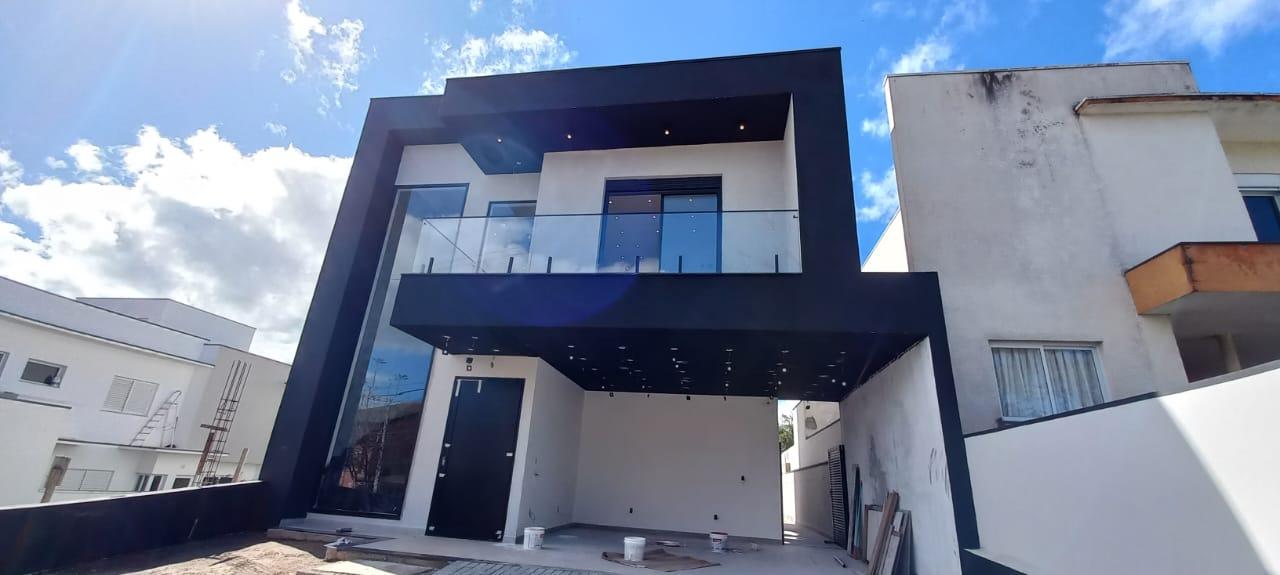 Casa de Condomínio à venda com 3 quartos, 228m² - Foto 2